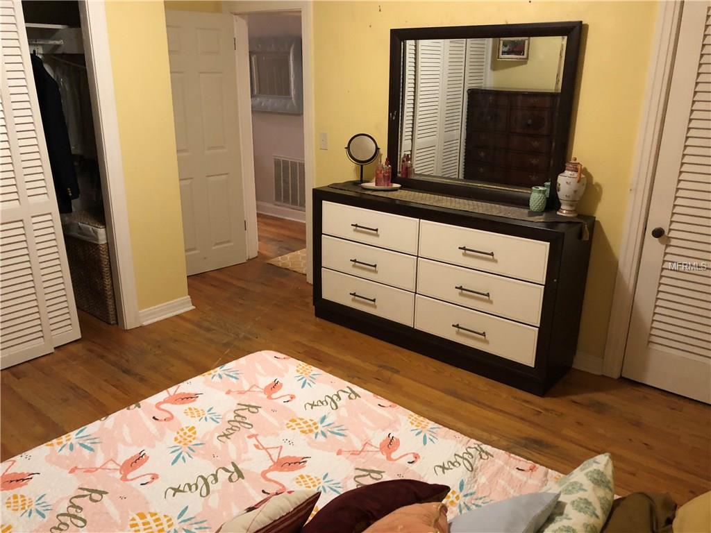 3507 W AZEELE STREET, TAMPA, Florida 33609, 2 Bedrooms Bedrooms, 6 Rooms Rooms,1 BathroomBathrooms,Residential,For sale,AZEELE,T2928047