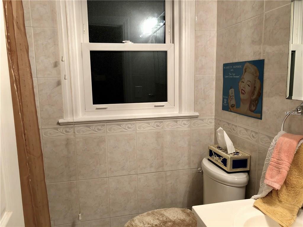 3507 W AZEELE STREET, TAMPA, Florida 33609, 2 Bedrooms Bedrooms, 6 Rooms Rooms,1 BathroomBathrooms,Residential,For sale,AZEELE,T2928047