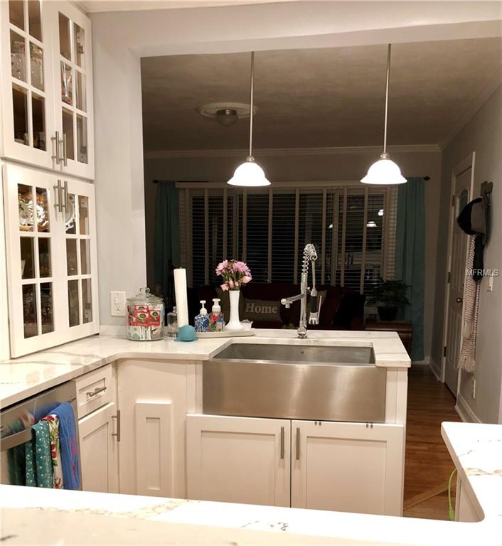 3507 W AZEELE STREET, TAMPA, Florida 33609, 2 Bedrooms Bedrooms, 6 Rooms Rooms,1 BathroomBathrooms,Residential,For sale,AZEELE,T2928047