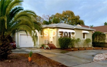 3507 W AZEELE STREET, TAMPA, Florida 33609, 2 Bedrooms Bedrooms, 6 Rooms Rooms,1 BathroomBathrooms,Residential,For sale,AZEELE,T2928047