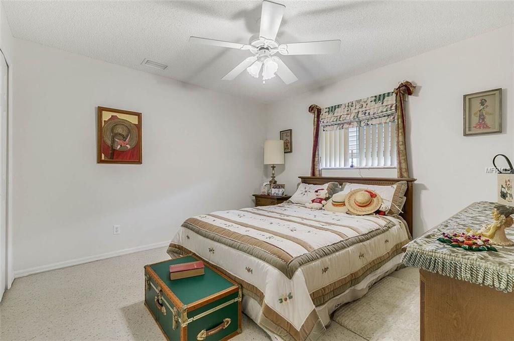 5435 QUEEN VICTORIA DRIVE, LEESBURG, Florida 34748, 3 Bedrooms Bedrooms, 11 Rooms Rooms,2 BathroomsBathrooms,Residential,For sale,QUEEN VICTORIA,G4847551