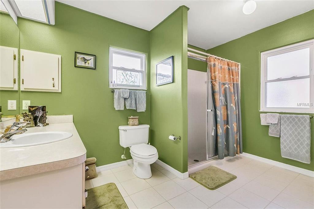 5435 QUEEN VICTORIA DRIVE, LEESBURG, Florida 34748, 3 Bedrooms Bedrooms, 11 Rooms Rooms,2 BathroomsBathrooms,Residential,For sale,QUEEN VICTORIA,G4847551