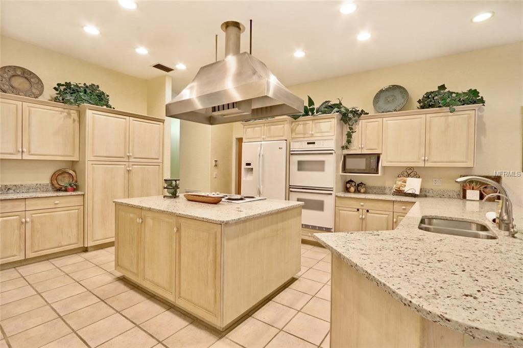 13750 77TH AVENUE, SEMINOLE, Florida 33776, 4 Bedrooms Bedrooms, 3 Rooms Rooms,3 BathroomsBathrooms,Residential,For sale,77TH,U7837615