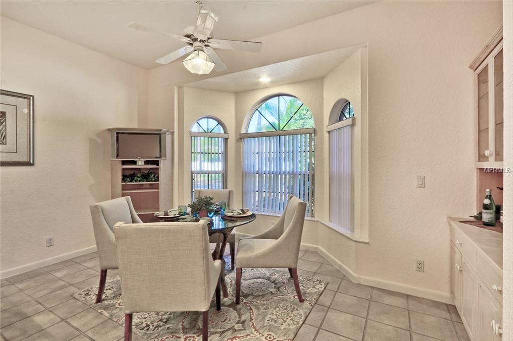 13750 77TH AVENUE, SEMINOLE, Florida 33776, 4 Bedrooms Bedrooms, 3 Rooms Rooms,3 BathroomsBathrooms,Residential,For sale,77TH,U7837615