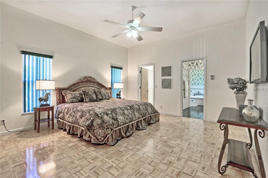 13750 77TH AVENUE, SEMINOLE, Florida 33776, 4 Bedrooms Bedrooms, 3 Rooms Rooms,3 BathroomsBathrooms,Residential,For sale,77TH,U7837615