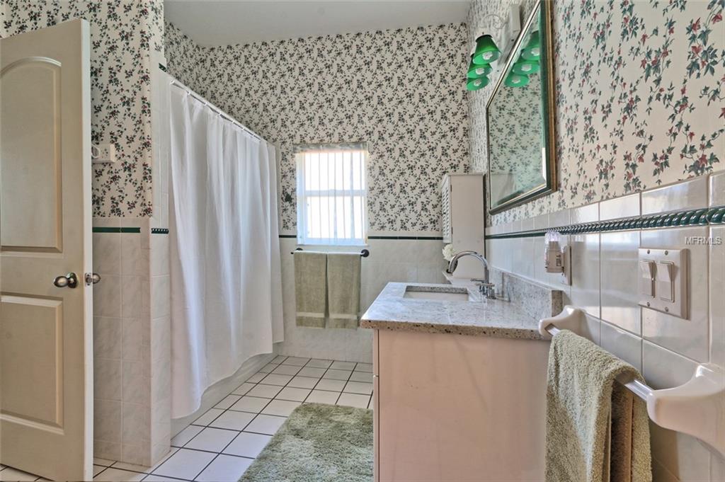 13750 77TH AVENUE, SEMINOLE, Florida 33776, 4 Bedrooms Bedrooms, 3 Rooms Rooms,3 BathroomsBathrooms,Residential,For sale,77TH,U7837615