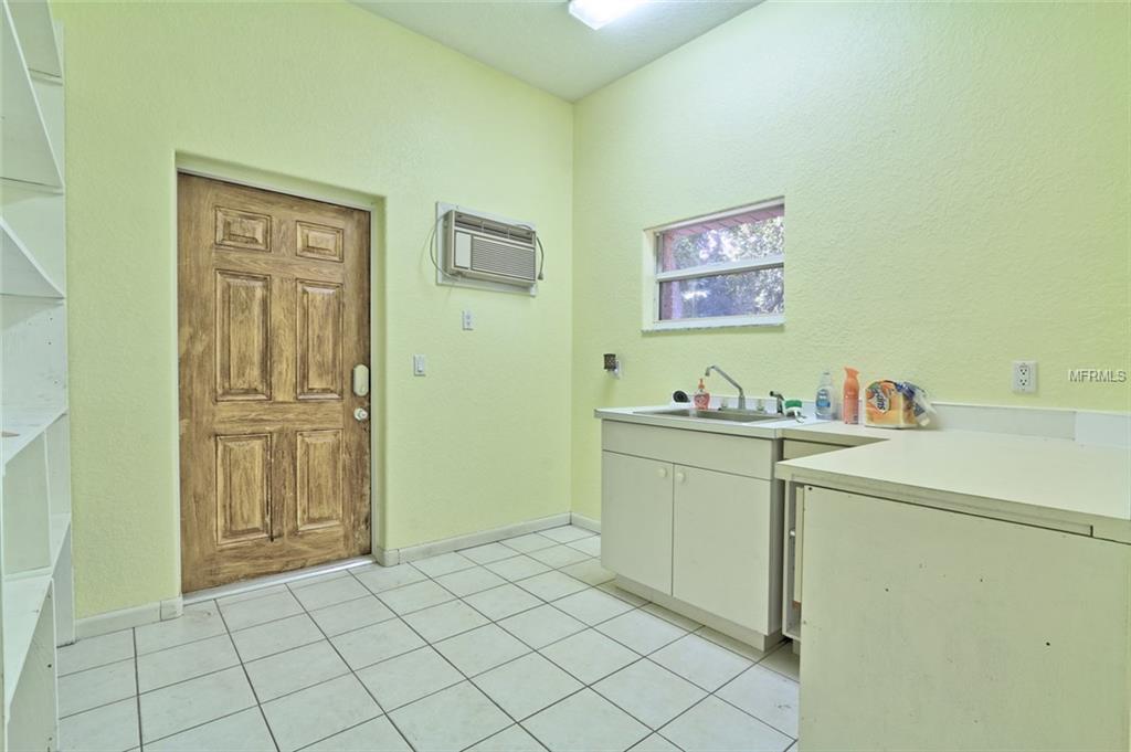 13750 77TH AVENUE, SEMINOLE, Florida 33776, 4 Bedrooms Bedrooms, 3 Rooms Rooms,3 BathroomsBathrooms,Residential,For sale,77TH,U7837615