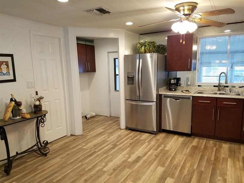 458 PELICAN DRIVE S, OLDSMAR, Florida 34677, 3 Bedrooms Bedrooms, 3 Rooms Rooms,2 BathroomsBathrooms,Residential,For sale,PELICAN,U7841683