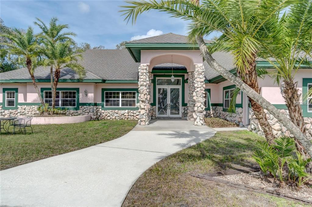 5901 94TH AVENUE N, PINELLAS PARK, Florida 33782, 4 Bedrooms Bedrooms, 5 Rooms Rooms,3 BathroomsBathrooms,Residential,For sale,94TH,W7636489