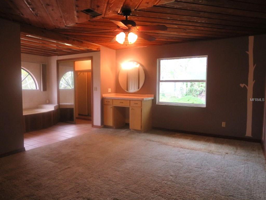 10301 LEHMAN ROAD, ORLANDO, Florida 32825, 3 Bedrooms Bedrooms, 8 Rooms Rooms,2 BathroomsBathrooms,Residential,For sale,LEHMAN,O5556144