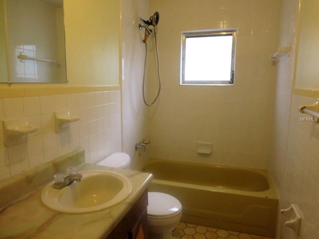 10301 LEHMAN ROAD, ORLANDO, Florida 32825, 3 Bedrooms Bedrooms, 8 Rooms Rooms,2 BathroomsBathrooms,Residential,For sale,LEHMAN,O5556144