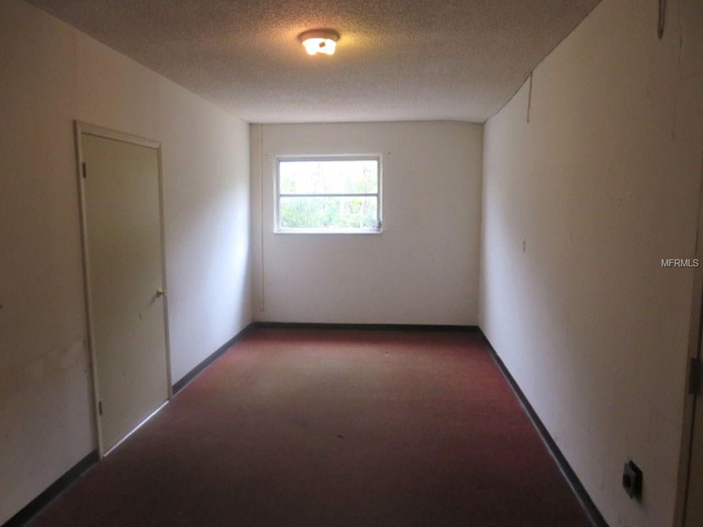 10301 LEHMAN ROAD, ORLANDO, Florida 32825, 3 Bedrooms Bedrooms, 8 Rooms Rooms,2 BathroomsBathrooms,Residential,For sale,LEHMAN,O5556144