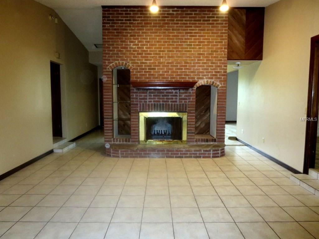 10301 LEHMAN ROAD, ORLANDO, Florida 32825, 3 Bedrooms Bedrooms, 8 Rooms Rooms,2 BathroomsBathrooms,Residential,For sale,LEHMAN,O5556144