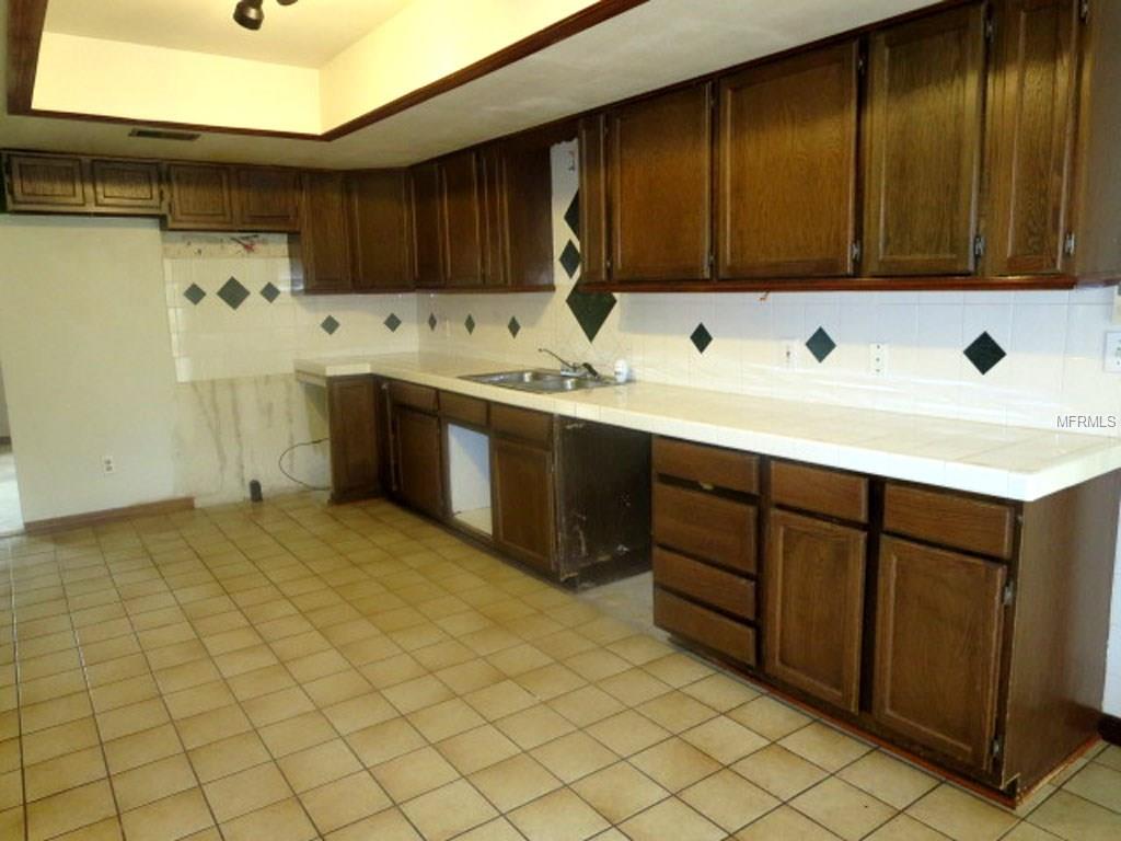 10301 LEHMAN ROAD, ORLANDO, Florida 32825, 3 Bedrooms Bedrooms, 8 Rooms Rooms,2 BathroomsBathrooms,Residential,For sale,LEHMAN,O5556144