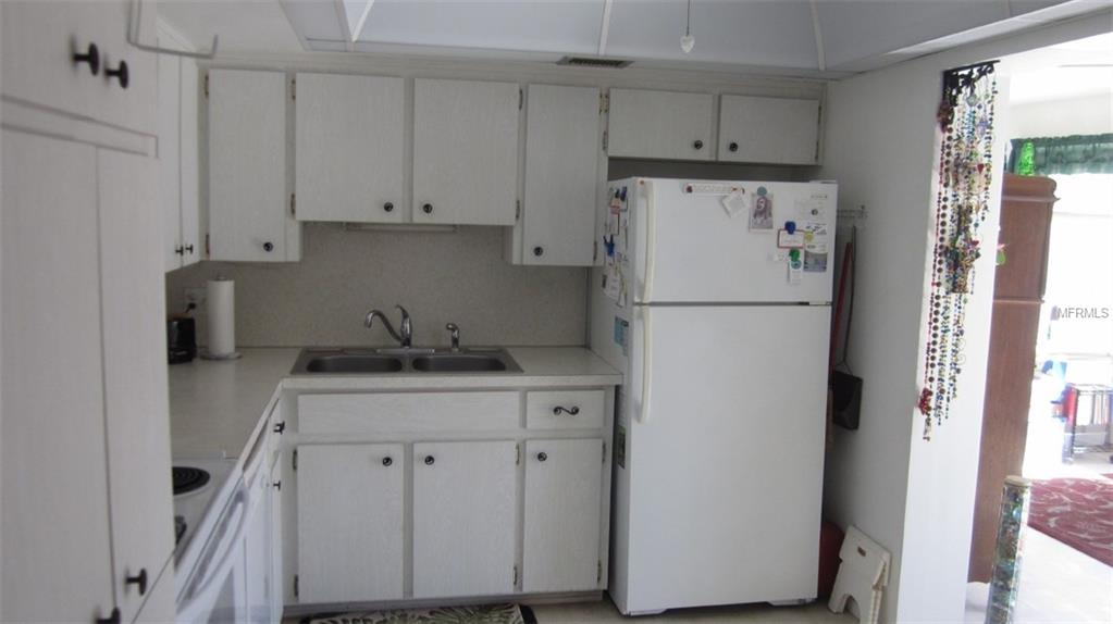 2071 AUSTRALIA WAY W, CLEARWATER, Florida 33763, 2 Bedrooms Bedrooms, 5 Rooms Rooms,2 BathroomsBathrooms,Residential,For sale,AUSTRALIA,U7845777