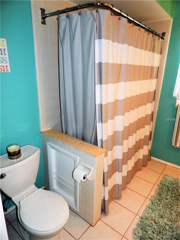 455 LAKEVIEW DRIVE, PALM HARBOR, Florida 34683, 4 Bedrooms Bedrooms, 9 Rooms Rooms,2 BathroomsBathrooms,Residential,For sale,LAKEVIEW,U7846141