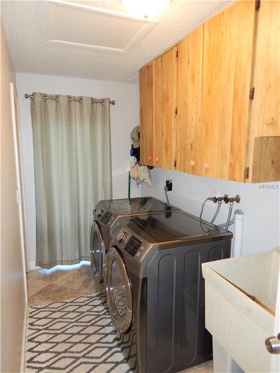 455 LAKEVIEW DRIVE, PALM HARBOR, Florida 34683, 4 Bedrooms Bedrooms, 9 Rooms Rooms,2 BathroomsBathrooms,Residential,For sale,LAKEVIEW,U7846141