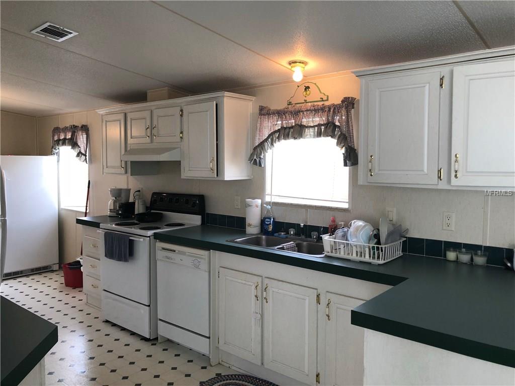 2608 E C 48, BUSHNELL, Florida 33513, 3 Bedrooms Bedrooms, 5 Rooms Rooms,2 BathroomsBathrooms,Residential,For sale,C 48,G4852659