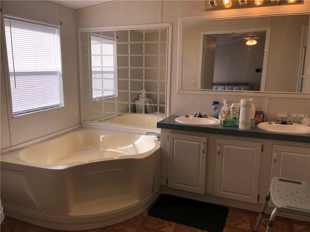 2608 E C 48, BUSHNELL, Florida 33513, 3 Bedrooms Bedrooms, 5 Rooms Rooms,2 BathroomsBathrooms,Residential,For sale,C 48,G4852659