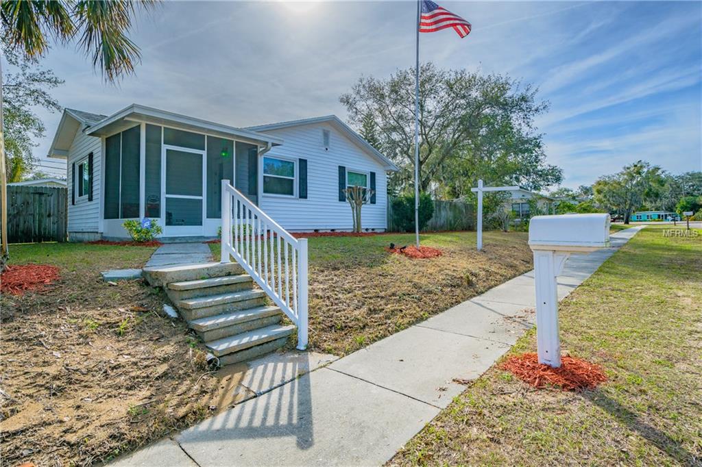 1200 4TH STREET S, SAFETY HARBOR, Florida 34695, 2 Bedrooms Bedrooms, 5 Rooms Rooms,2 BathroomsBathrooms,Residential,For sale,4TH,U7847396