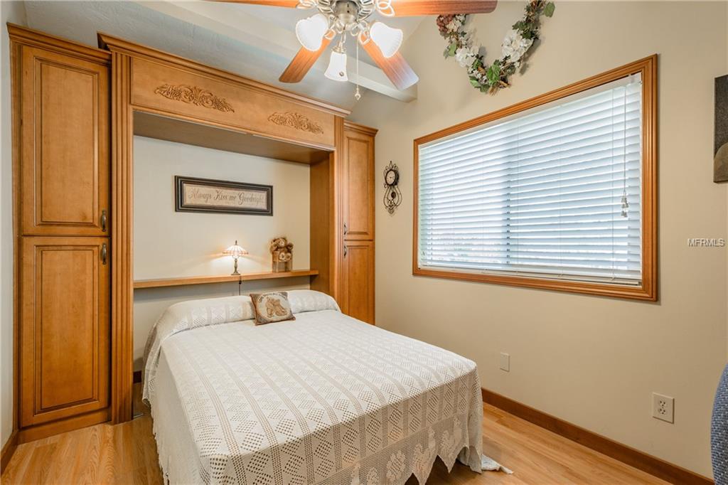 1200 4TH STREET S, SAFETY HARBOR, Florida 34695, 2 Bedrooms Bedrooms, 5 Rooms Rooms,2 BathroomsBathrooms,Residential,For sale,4TH,U7847396