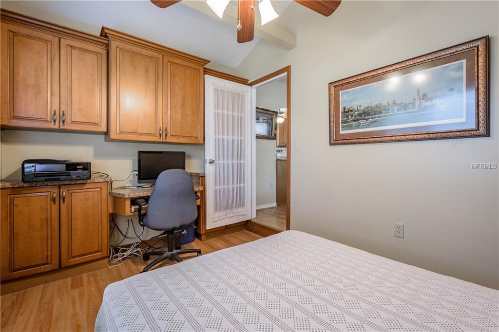 1200 4TH STREET S, SAFETY HARBOR, Florida 34695, 2 Bedrooms Bedrooms, 5 Rooms Rooms,2 BathroomsBathrooms,Residential,For sale,4TH,U7847396