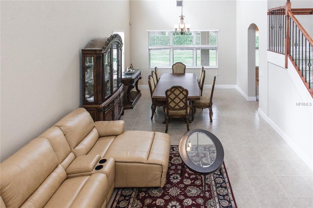 2810 SCENIC LANE, KISSIMMEE, Florida 34744, 5 Bedrooms Bedrooms, 9 Rooms Rooms,3 BathroomsBathrooms,Residential,For sale,SCENIC,O5561836