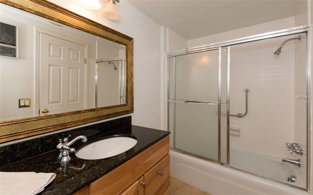 100 SANDS POINT ROAD, LONGBOAT KEY, Florida 34228, 2 Bedrooms Bedrooms, 5 Rooms Rooms,2 BathroomsBathrooms,Residential,For sale,SANDS POINT,A4165105