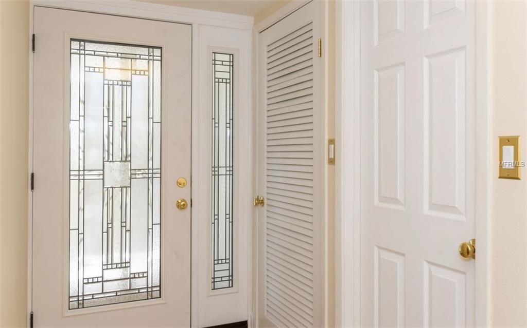 100 SANDS POINT ROAD, LONGBOAT KEY, Florida 34228, 2 Bedrooms Bedrooms, 5 Rooms Rooms,2 BathroomsBathrooms,Residential,For sale,SANDS POINT,A4165105