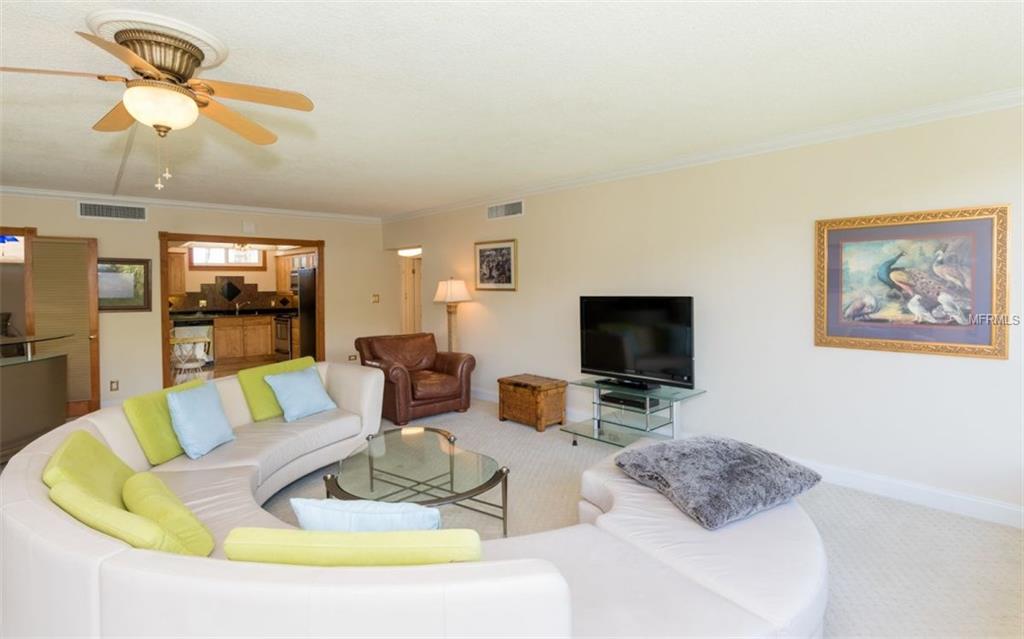 100 SANDS POINT ROAD, LONGBOAT KEY, Florida 34228, 2 Bedrooms Bedrooms, 5 Rooms Rooms,2 BathroomsBathrooms,Residential,For sale,SANDS POINT,A4165105
