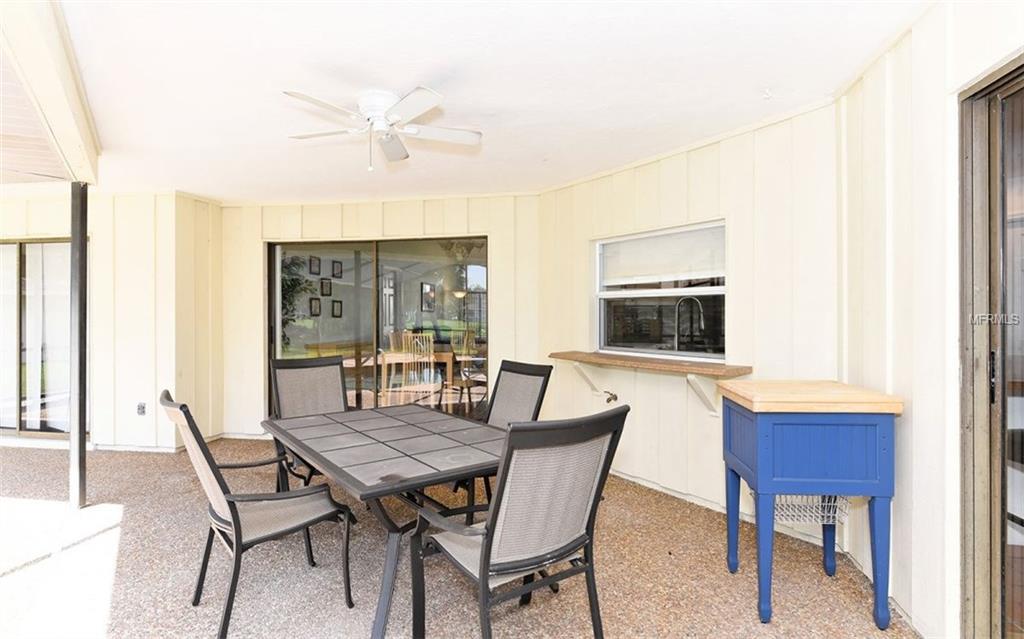 3716 TORREY PINES BOULEVARD, SARASOTA, Florida 34238, 4 Bedrooms Bedrooms, 8 Rooms Rooms,2 BathroomsBathrooms,Residential,For sale,TORREY PINES,A4197077