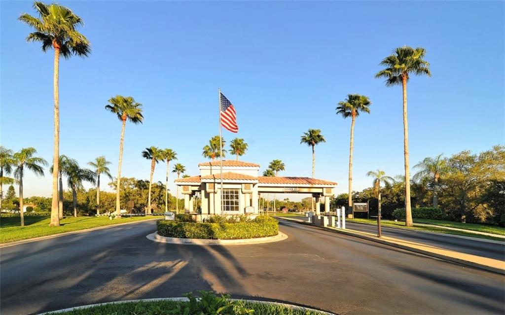 3716 TORREY PINES BOULEVARD, SARASOTA, Florida 34238, 4 Bedrooms Bedrooms, 8 Rooms Rooms,2 BathroomsBathrooms,Residential,For sale,TORREY PINES,A4197077