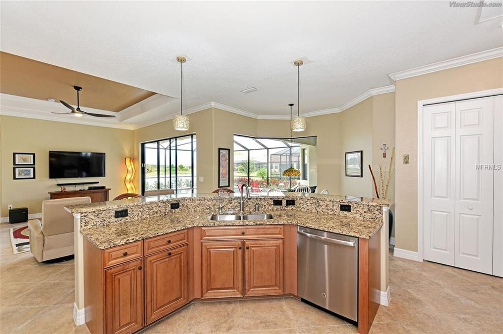 20115 UFFIZI COURT, VENICE, Florida 34293, 4 Bedrooms Bedrooms, 8 Rooms Rooms,3 BathroomsBathrooms,Residential,For sale,UFFIZI,N5914945