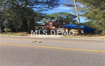 1542 BAYSHORE BOULEVARD, DUNEDIN, Florida 34698, 3 Bedrooms Bedrooms, 3 Rooms Rooms,1 BathroomBathrooms,Residential,For sale,BAYSHORE,W7635511