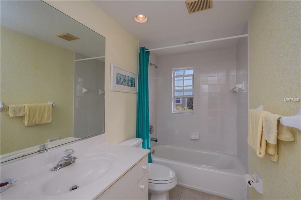 1950 OREGON TRAIL, ENGLEWOOD, Florida 34224, 3 Bedrooms Bedrooms, 6 Rooms Rooms,2 BathroomsBathrooms,Residential,For sale,OREGON,D5921582