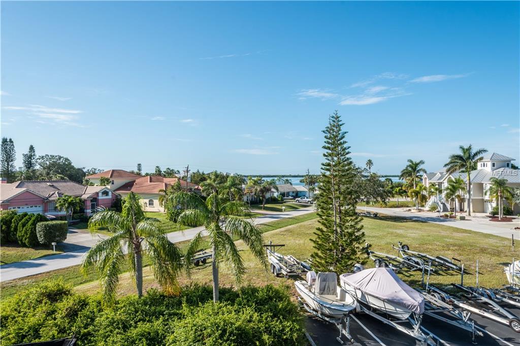 1950 OREGON TRAIL, ENGLEWOOD, Florida 34224, 3 Bedrooms Bedrooms, 6 Rooms Rooms,2 BathroomsBathrooms,Residential,For sale,OREGON,D5921582