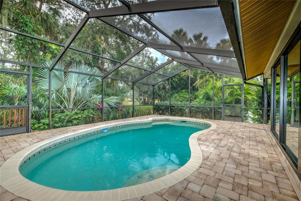 4538 TRAILS DRIVE, SARASOTA, Florida 34232, 3 Bedrooms Bedrooms, 9 Rooms Rooms,3 BathroomsBathrooms,Residential,For sale,TRAILS,A4205471