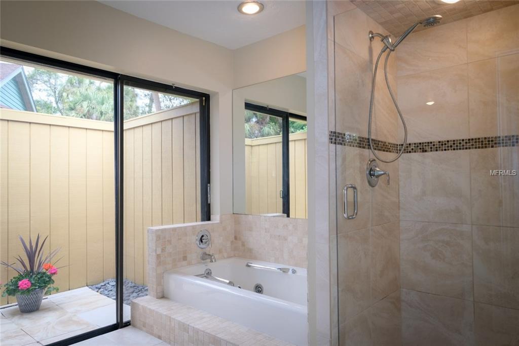 4538 TRAILS DRIVE, SARASOTA, Florida 34232, 3 Bedrooms Bedrooms, 9 Rooms Rooms,3 BathroomsBathrooms,Residential,For sale,TRAILS,A4205471