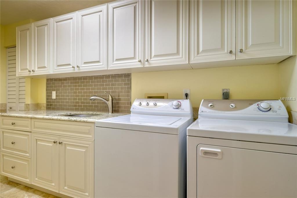 4538 TRAILS DRIVE, SARASOTA, Florida 34232, 3 Bedrooms Bedrooms, 9 Rooms Rooms,3 BathroomsBathrooms,Residential,For sale,TRAILS,A4205471