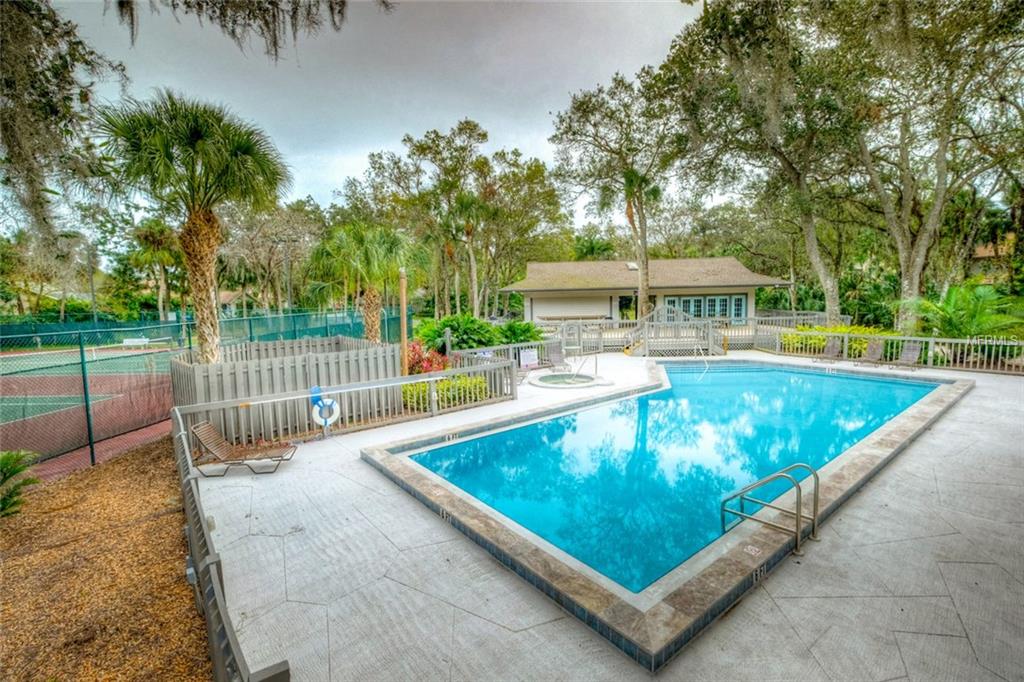 4538 TRAILS DRIVE, SARASOTA, Florida 34232, 3 Bedrooms Bedrooms, 9 Rooms Rooms,3 BathroomsBathrooms,Residential,For sale,TRAILS,A4205471
