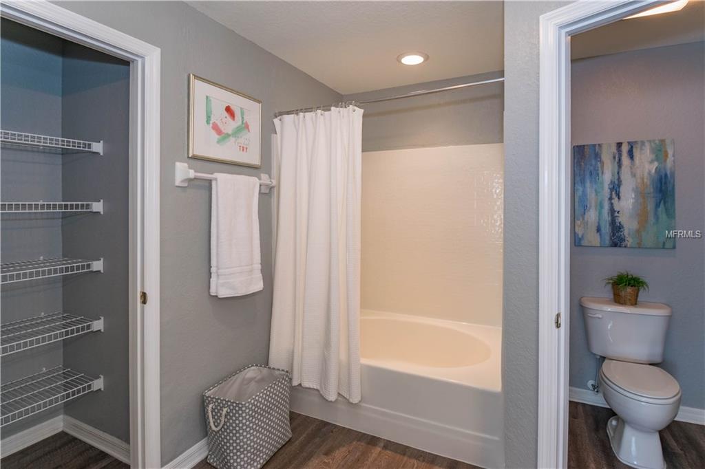 492 TERRANOVA STREET, WINTER HAVEN, Florida 33884, 4 Bedrooms Bedrooms, 7 Rooms Rooms,2 BathroomsBathrooms,Residential,For sale,TERRANOVA,P4718946