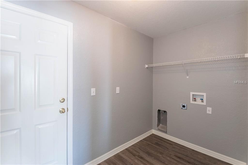 492 TERRANOVA STREET, WINTER HAVEN, Florida 33884, 4 Bedrooms Bedrooms, 7 Rooms Rooms,2 BathroomsBathrooms,Residential,For sale,TERRANOVA,P4718946