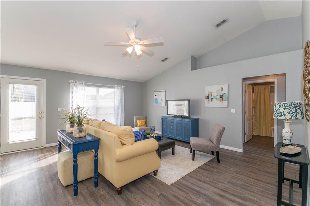 492 TERRANOVA STREET, WINTER HAVEN, Florida 33884, 4 Bedrooms Bedrooms, 7 Rooms Rooms,2 BathroomsBathrooms,Residential,For sale,TERRANOVA,P4718946