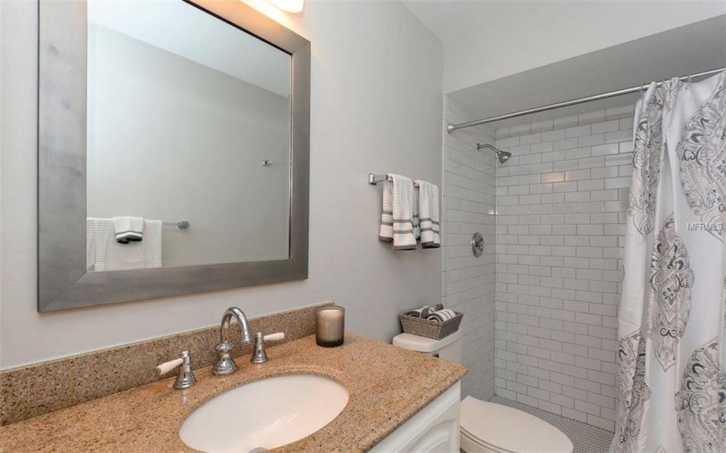 4162 CENTER POINTE CIRCLE, SARASOTA, Florida 34233, 2 Bedrooms Bedrooms, 5 Rooms Rooms,2 BathroomsBathrooms,Residential,For sale,CENTER POINTE,A4209643