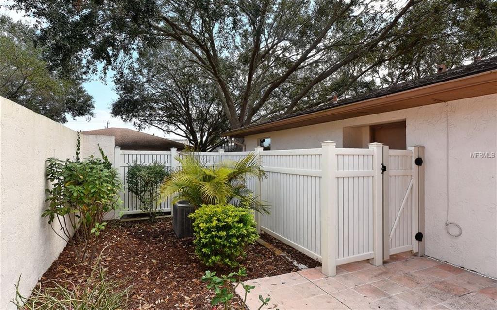 4162 CENTER POINTE CIRCLE, SARASOTA, Florida 34233, 2 Bedrooms Bedrooms, 5 Rooms Rooms,2 BathroomsBathrooms,Residential,For sale,CENTER POINTE,A4209643