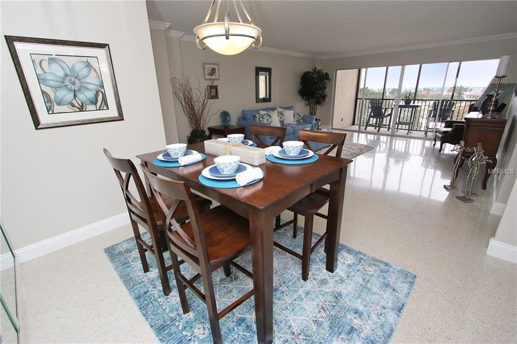 10355 PARADISE BOULEVARD, TREASURE ISLAND, Florida 33706, 2 Bedrooms Bedrooms, 3 Rooms Rooms,2 BathroomsBathrooms,Residential,For sale,PARADISE,U7847303