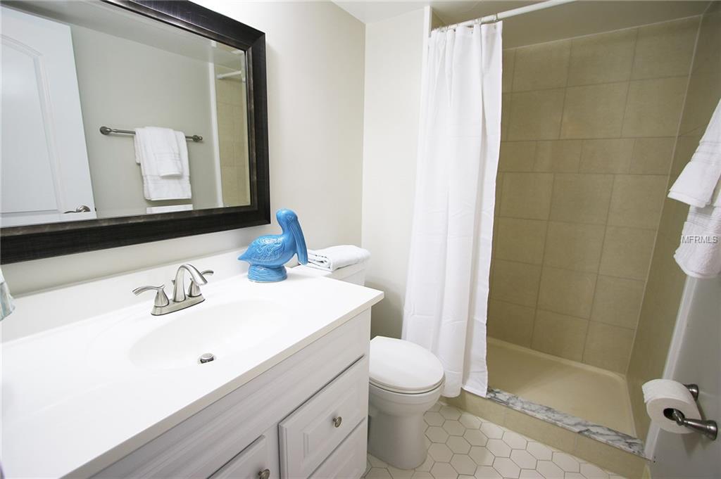 10355 PARADISE BOULEVARD, TREASURE ISLAND, Florida 33706, 2 Bedrooms Bedrooms, 3 Rooms Rooms,2 BathroomsBathrooms,Residential,For sale,PARADISE,U7847303