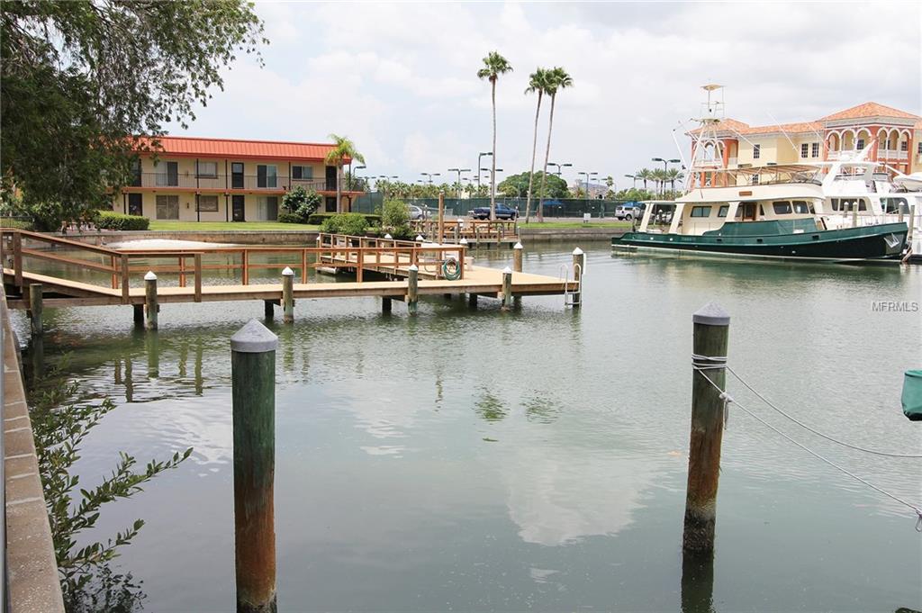 10355 PARADISE BOULEVARD, TREASURE ISLAND, Florida 33706, 2 Bedrooms Bedrooms, 3 Rooms Rooms,2 BathroomsBathrooms,Residential,For sale,PARADISE,U7847303