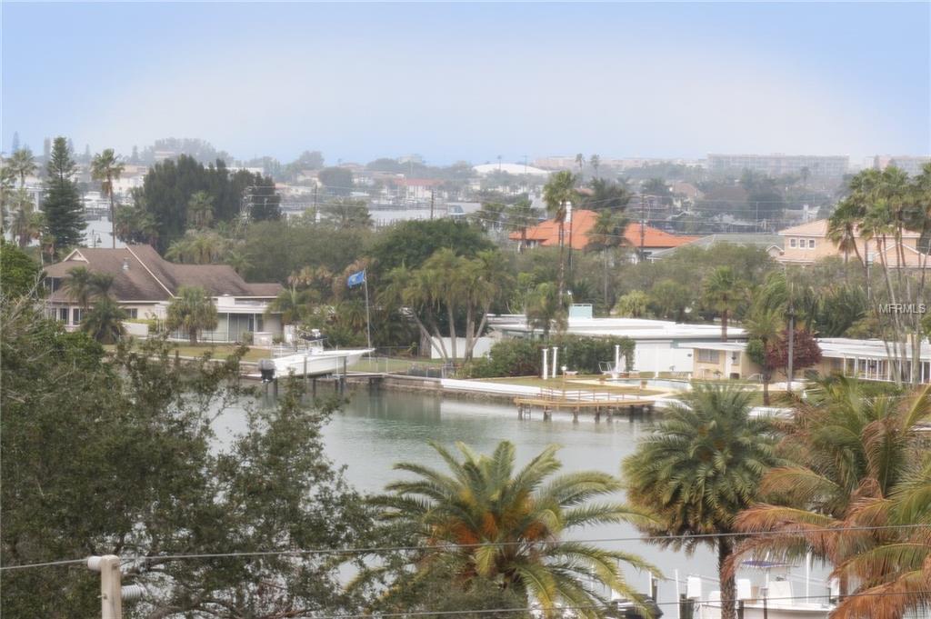 10355 PARADISE BOULEVARD, TREASURE ISLAND, Florida 33706, 2 Bedrooms Bedrooms, 3 Rooms Rooms,2 BathroomsBathrooms,Residential,For sale,PARADISE,U7847303