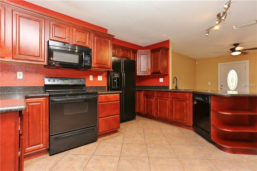 8888 95TH STREET, SEMINOLE, Florida 33777, 3 Bedrooms Bedrooms, 6 Rooms Rooms,2 BathroomsBathrooms,Residential,For sale,95TH,U7847469